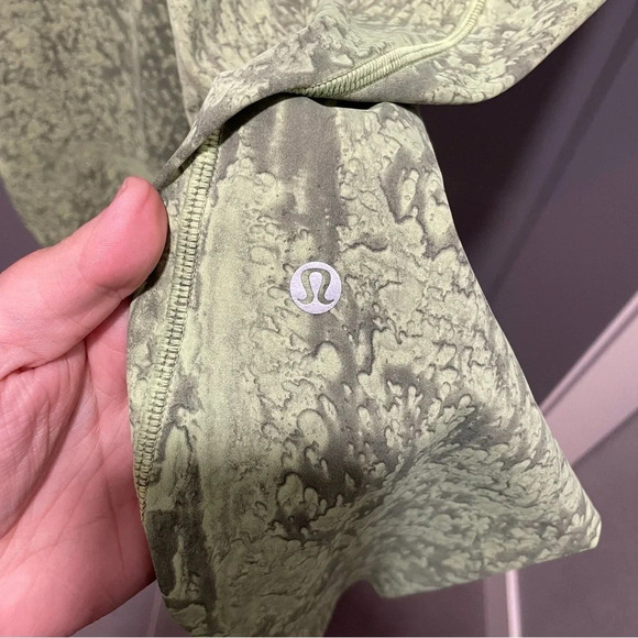 Lululemon Base Pace High-Rise Tight 25" | Size 14 - Picture 10 of 11